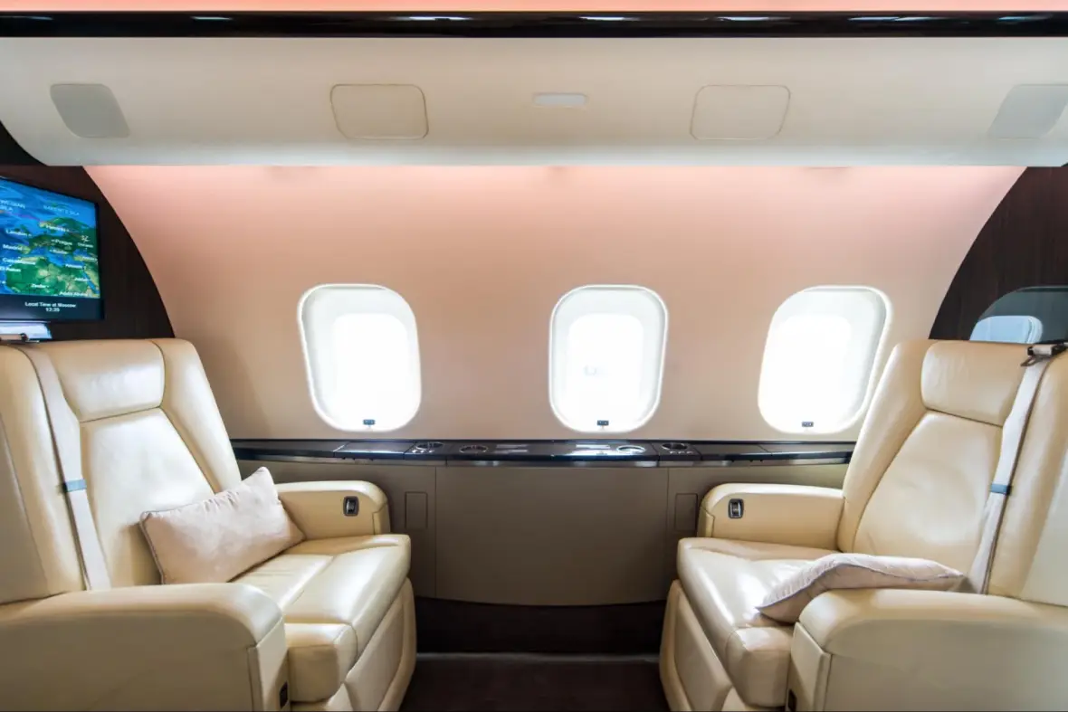 midsize jet charter challenger 350 NY miami